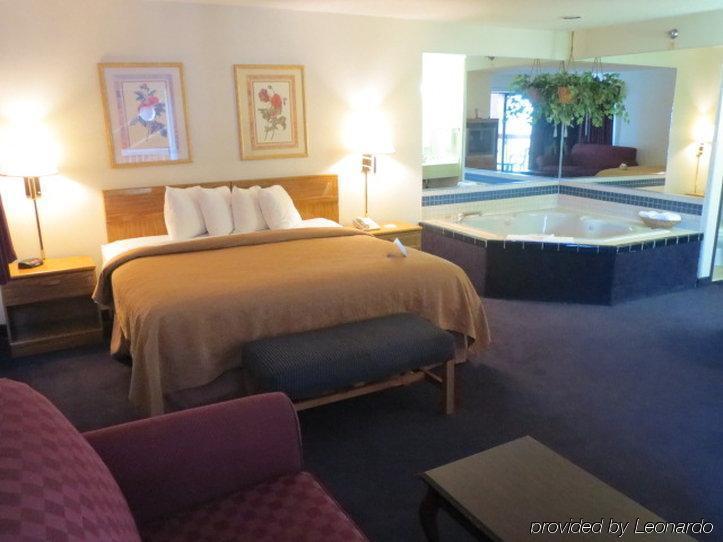 Quality Inn Hudsonville South Extérieur photo